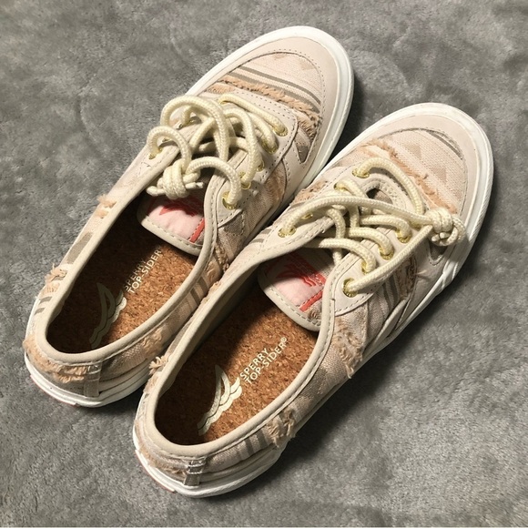 SPERRY TOP-SIDER Cream White Southwestern Pattern Women size - Picture 2 of 15